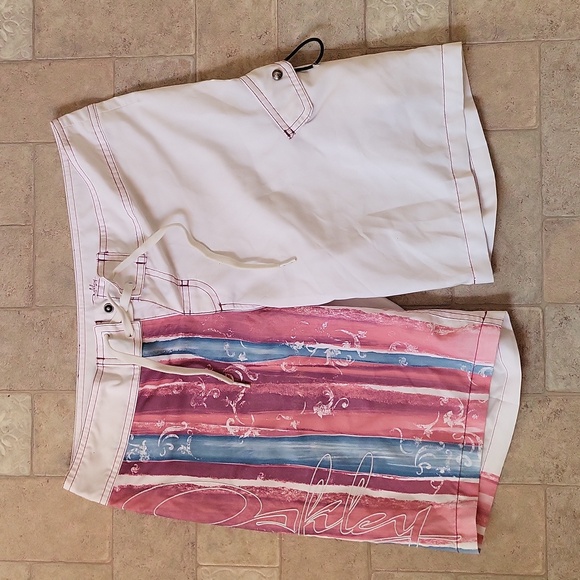 Oakley boardshort - Picture 1 of 4